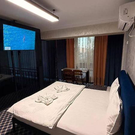 Premium Hostel Tashkent Esterno foto