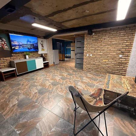 Premium Hostel Tashkent Esterno foto