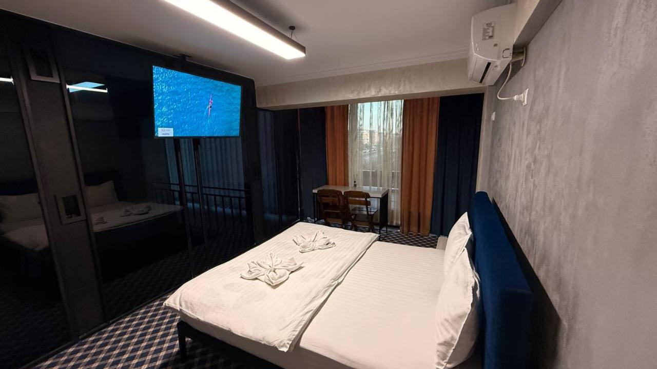 Premium Hostel Tashkent Esterno foto